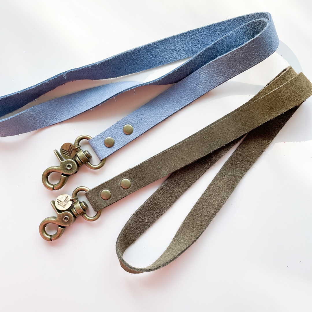 Lanyard Cuero Celeste