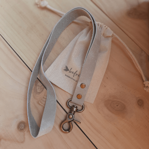 Lanyard Cuero Gris Perla